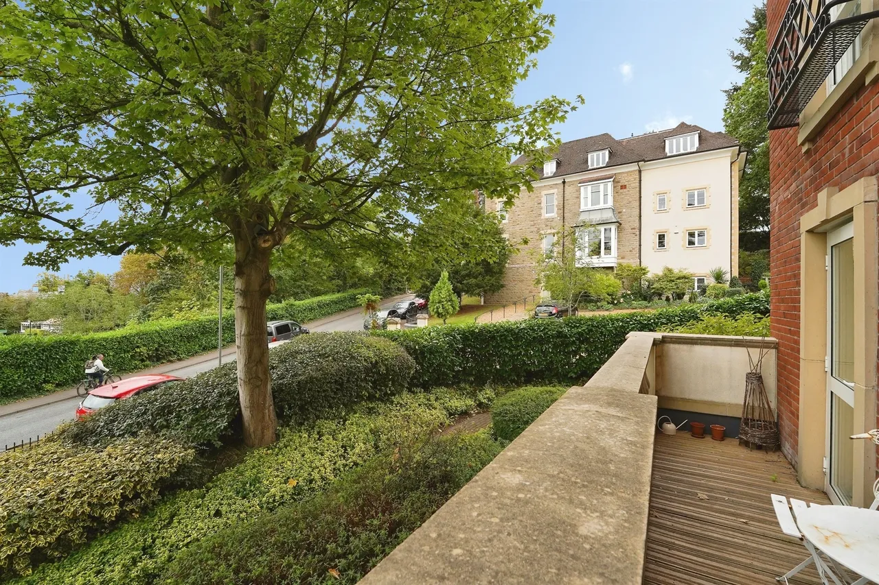 Victoria Road, Malvern, WR14, photo 15