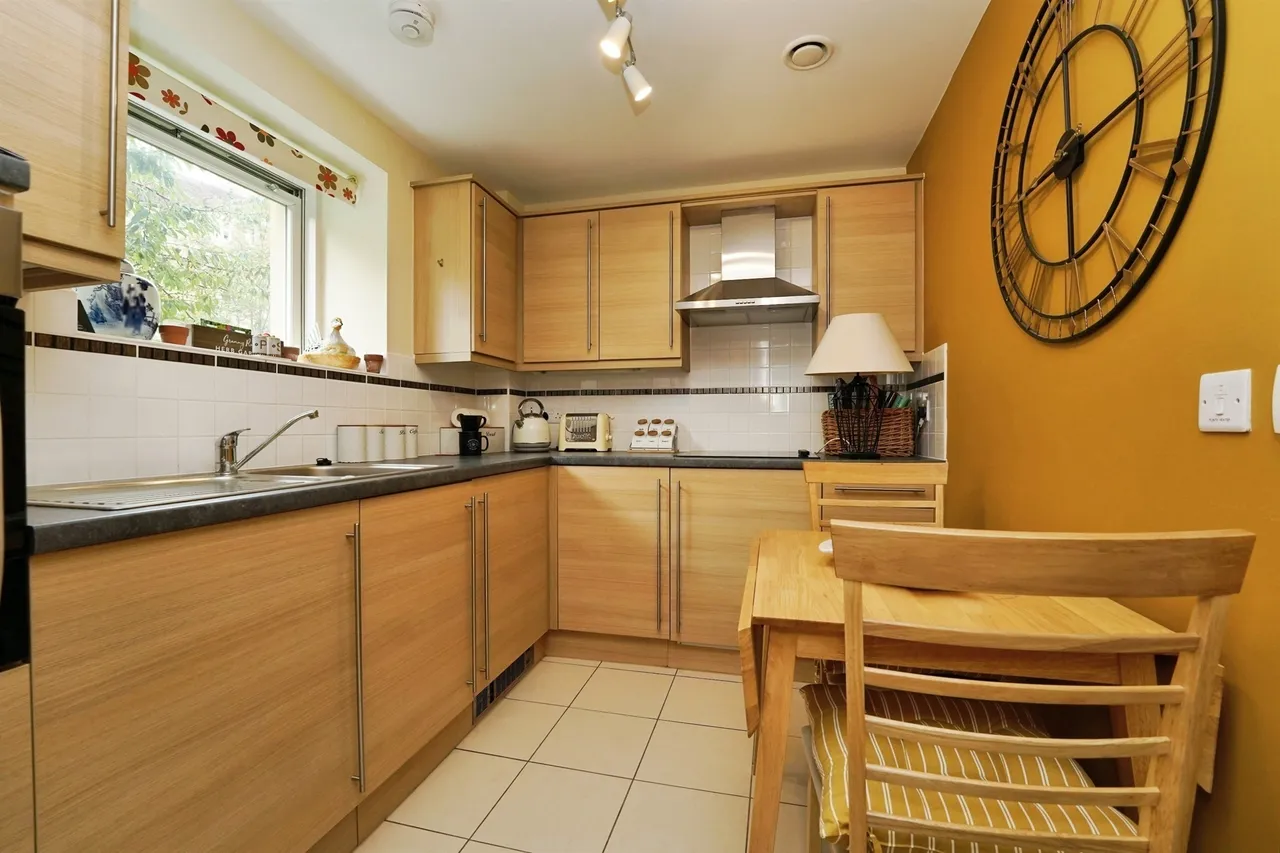 Victoria Road, Malvern, WR14, photo 17