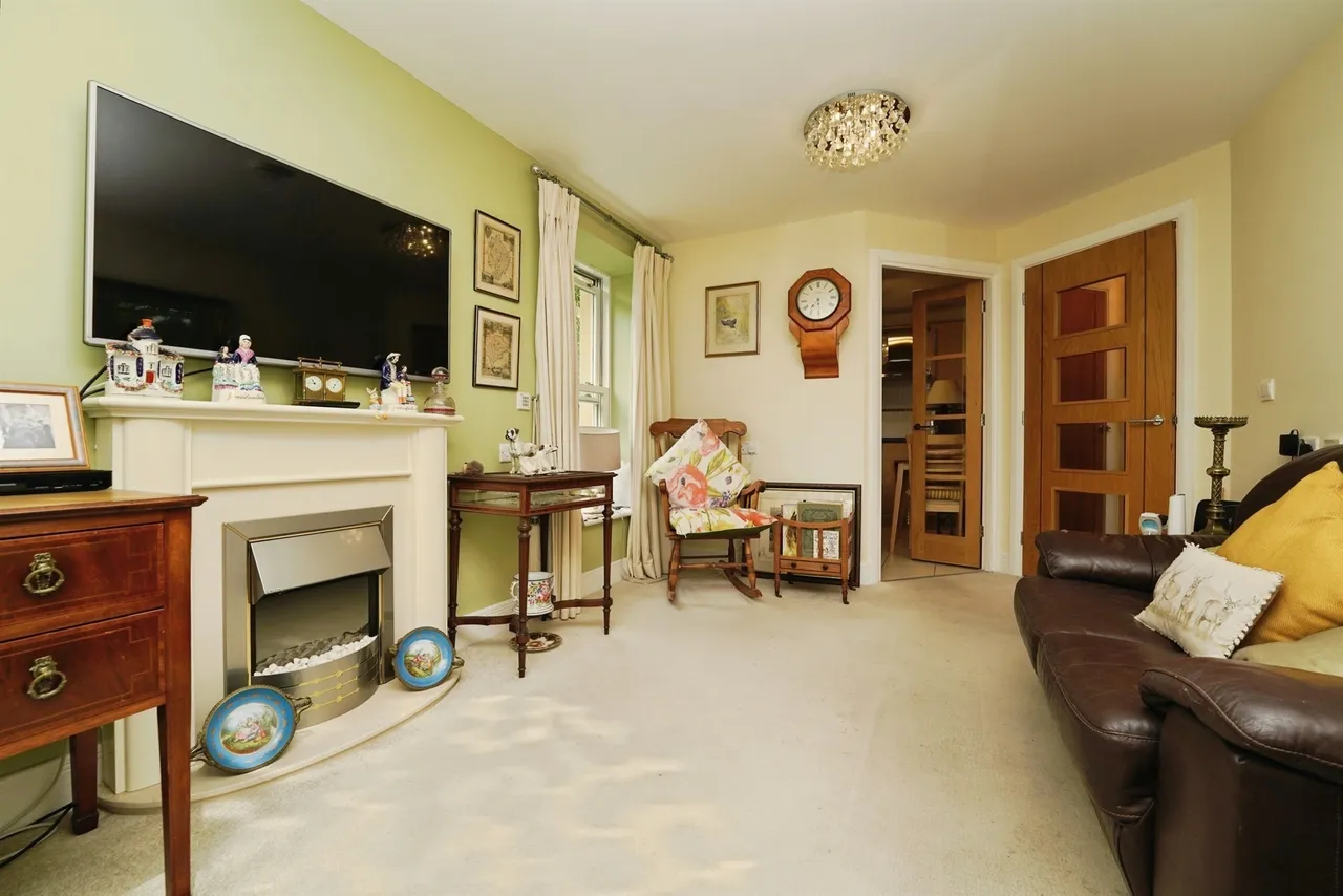 Victoria Road, Malvern, WR14, photo 5