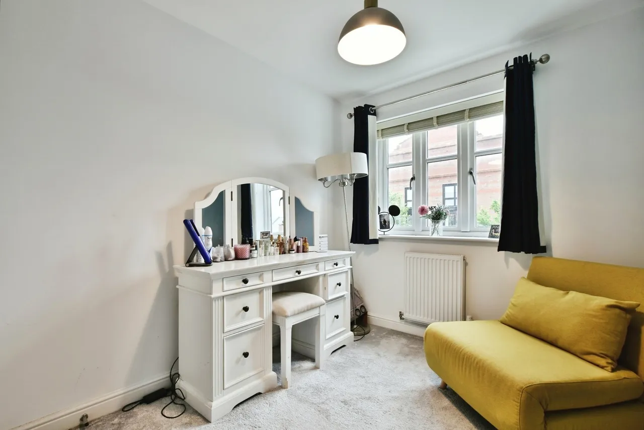 Baskerville Road, Altrincham, WA14, photo 26