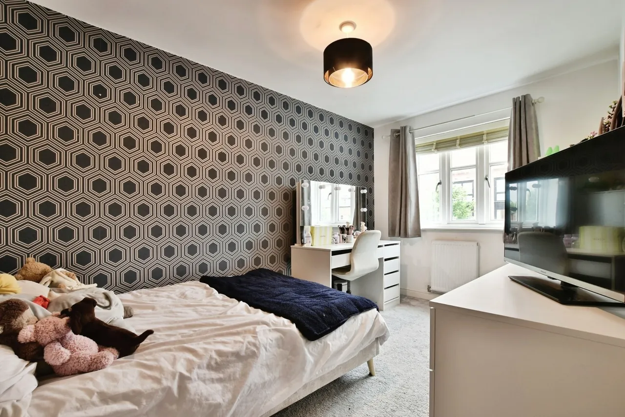 Baskerville Road, Altrincham, WA14, photo 28