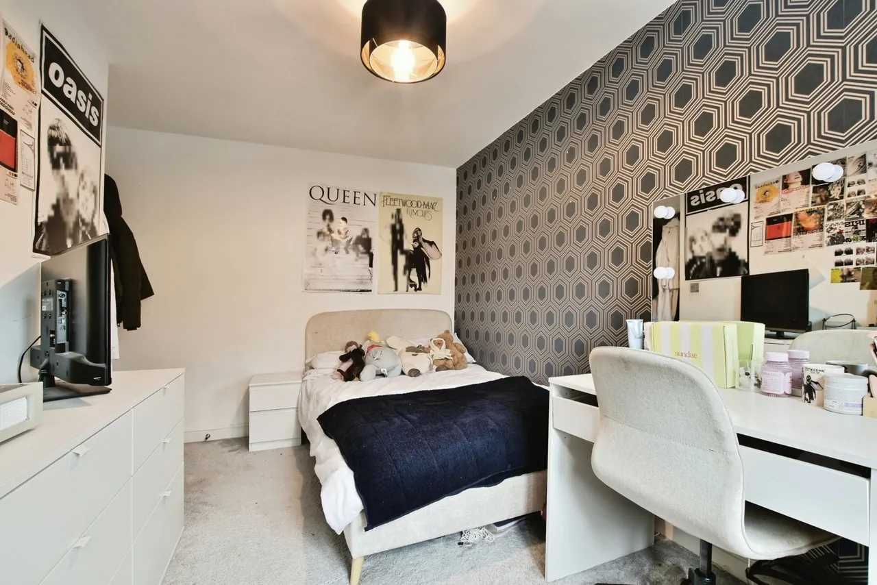 Baskerville Road, Altrincham, WA14, photo 7