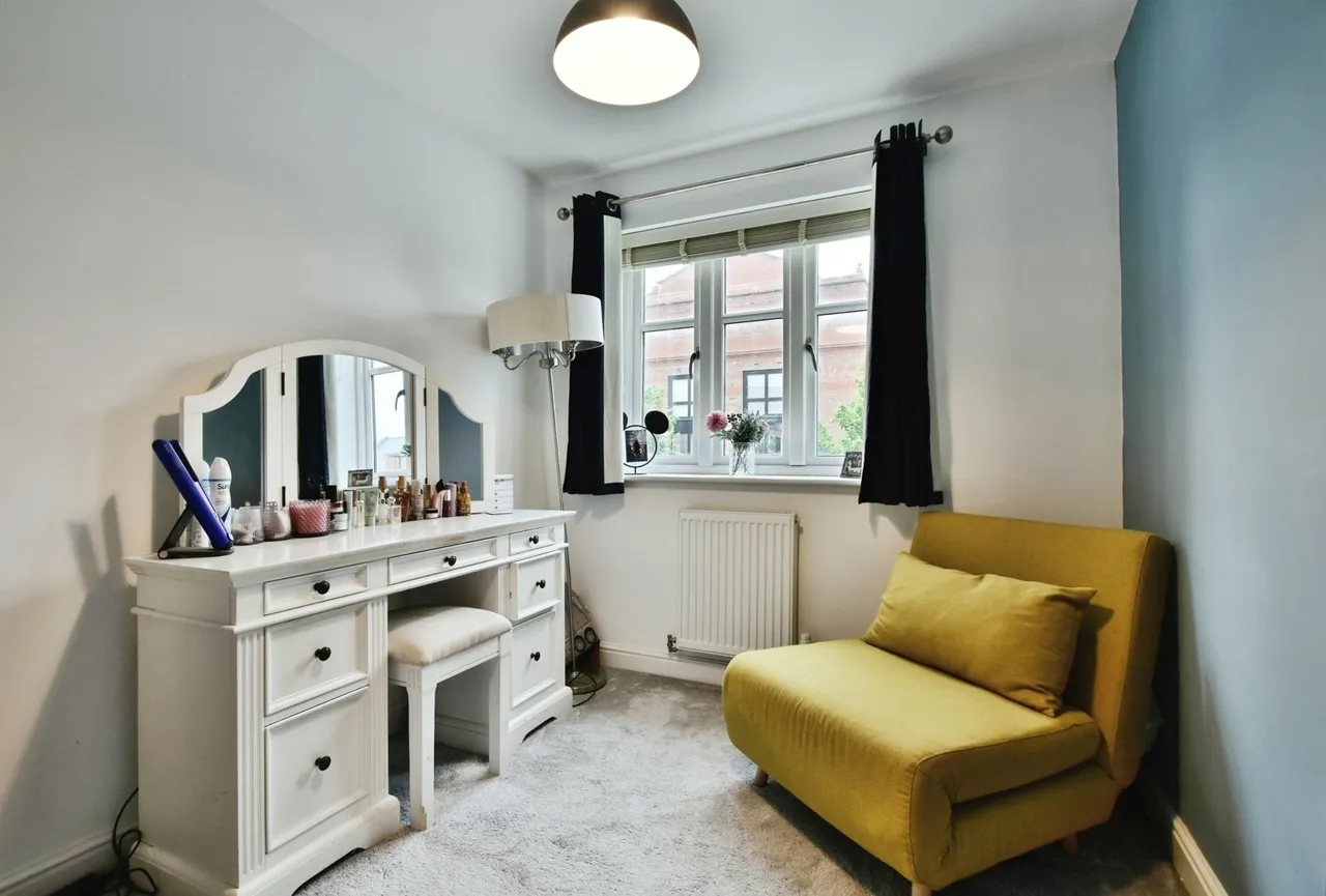 Baskerville Road, Altrincham, WA14, photo 8
