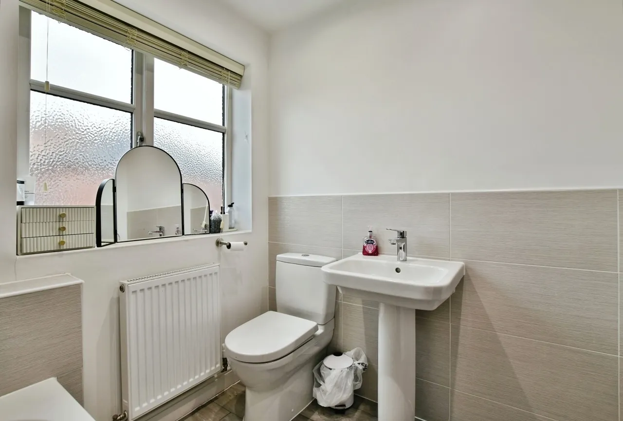 Baskerville Road, Altrincham, WA14, photo 21