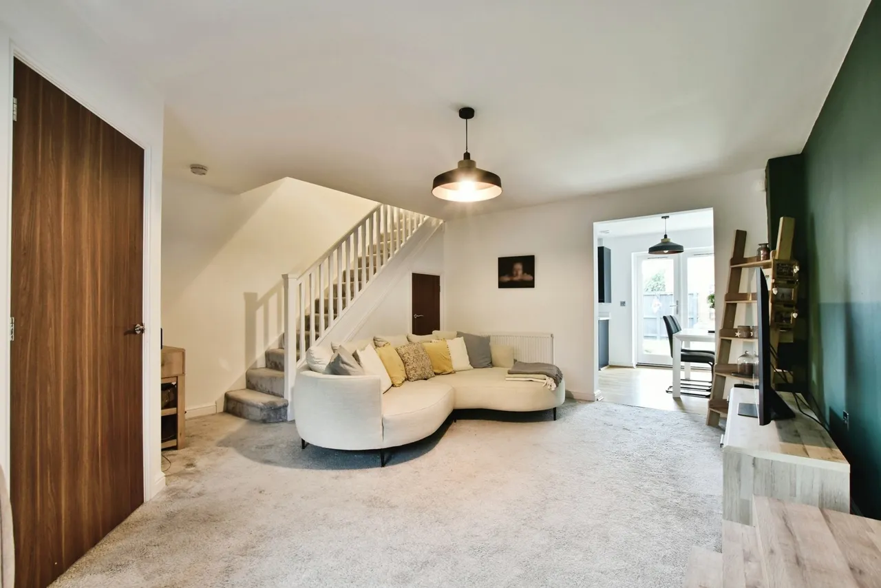 Baskerville Road, Altrincham, WA14, photo 2