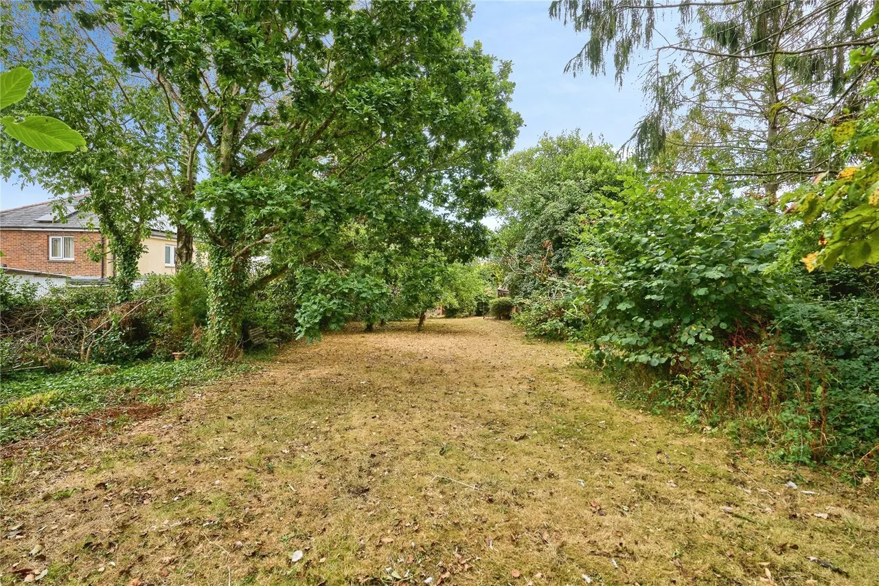 Red Road, Wootton Bridge, PO33, photo 18