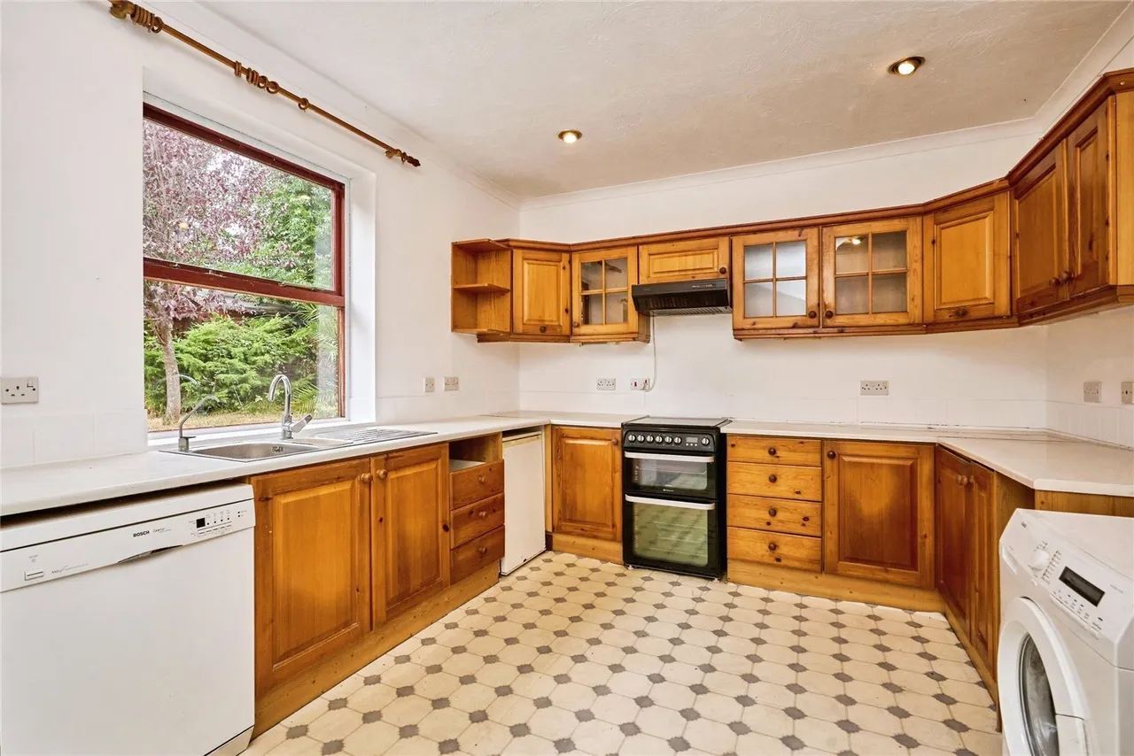 Red Road, Wootton Bridge, PO33, photo 6