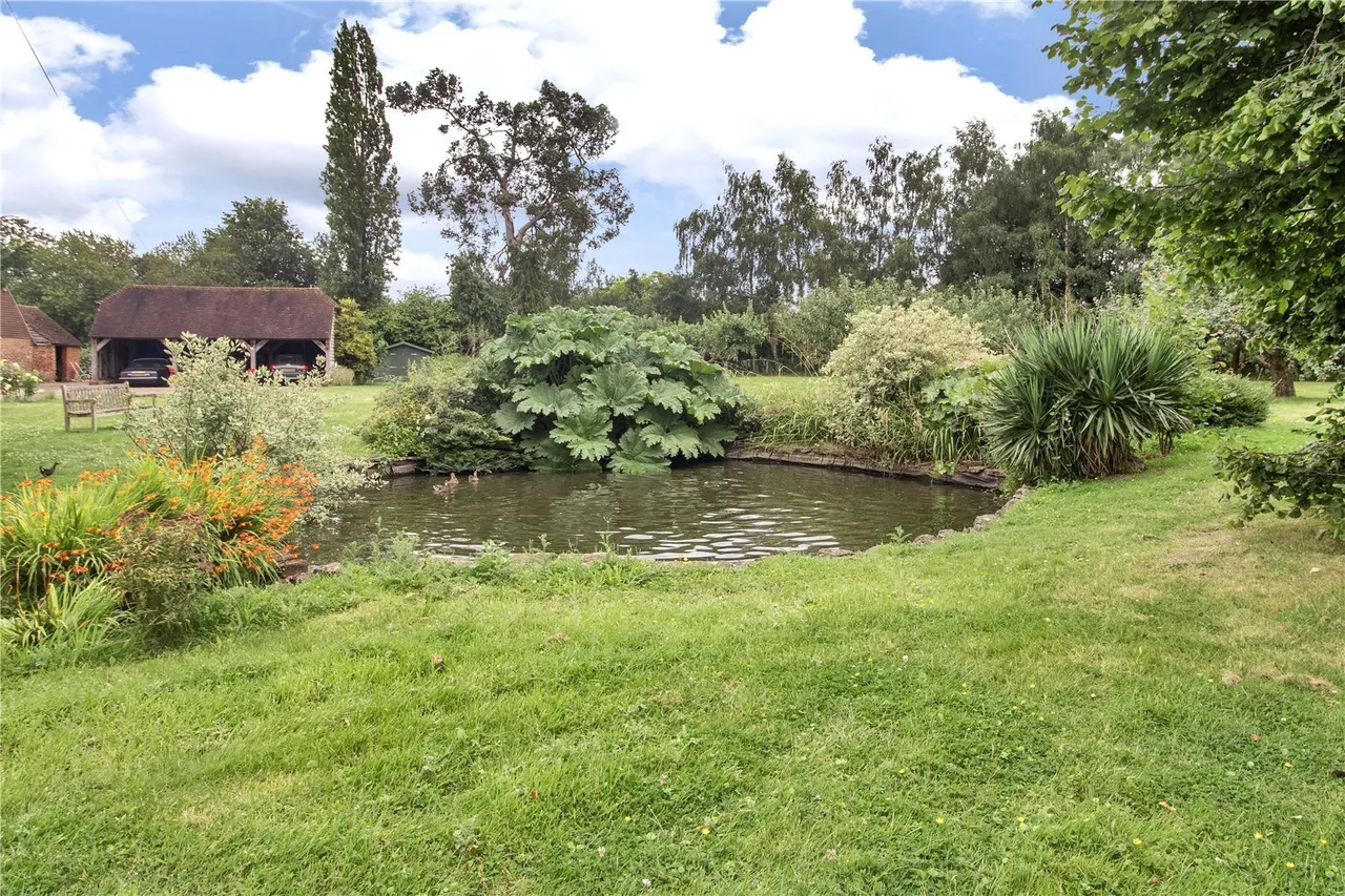Hunton Road, Marden, TN12, photo 15