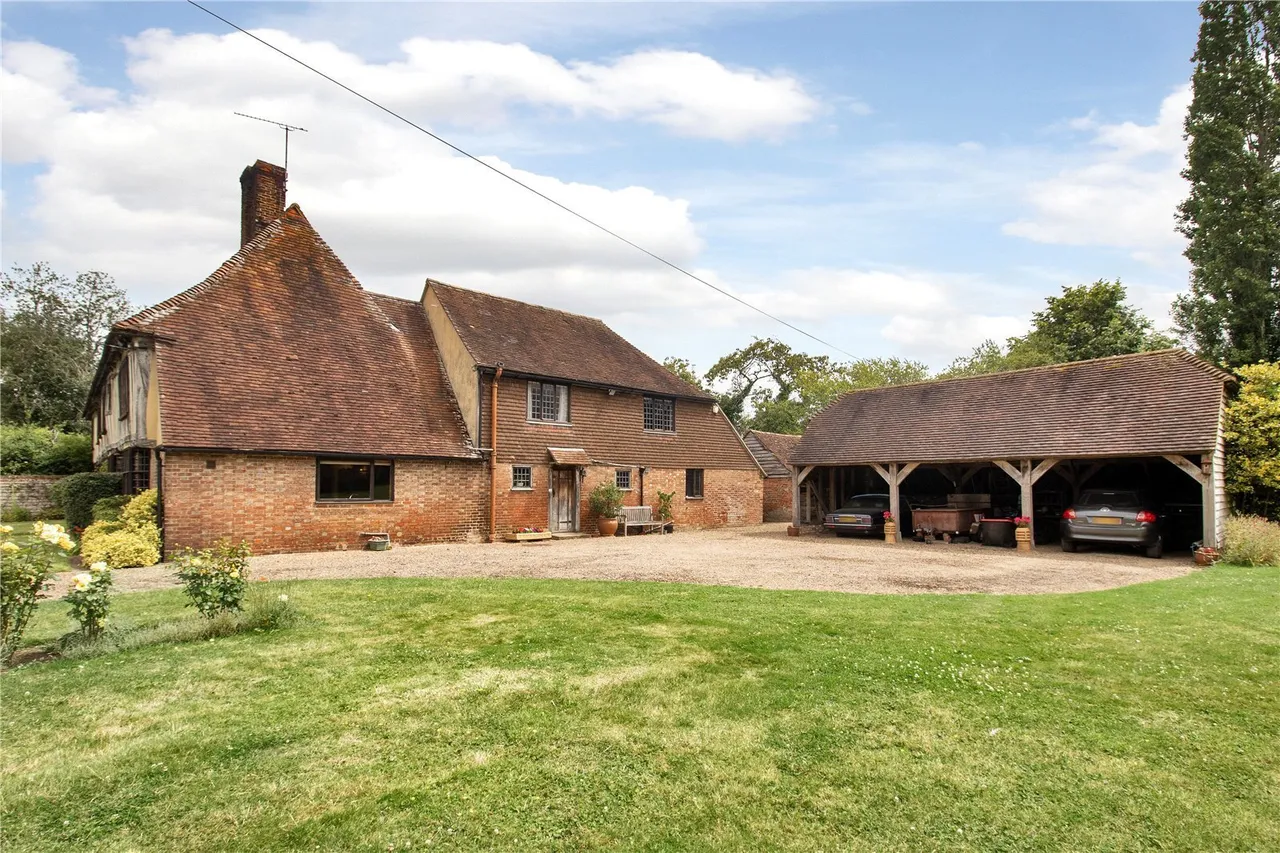 Hunton Road, Marden, TN12, photo 16
