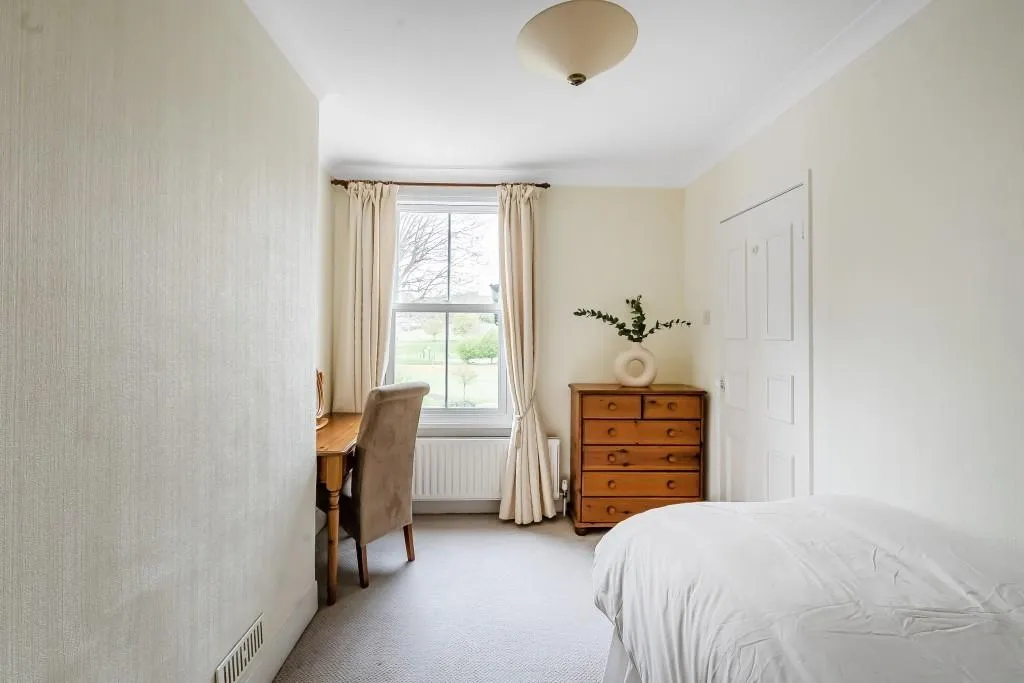 Rothes Road, Dorking, RH4, photo 14