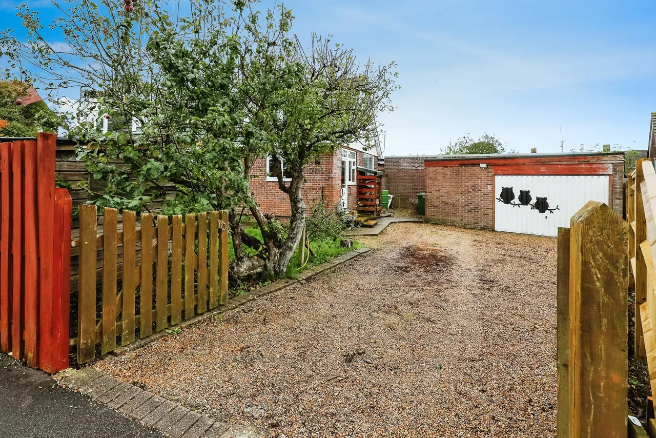 Barton Cross, Waterlooville, PO8, photo 19