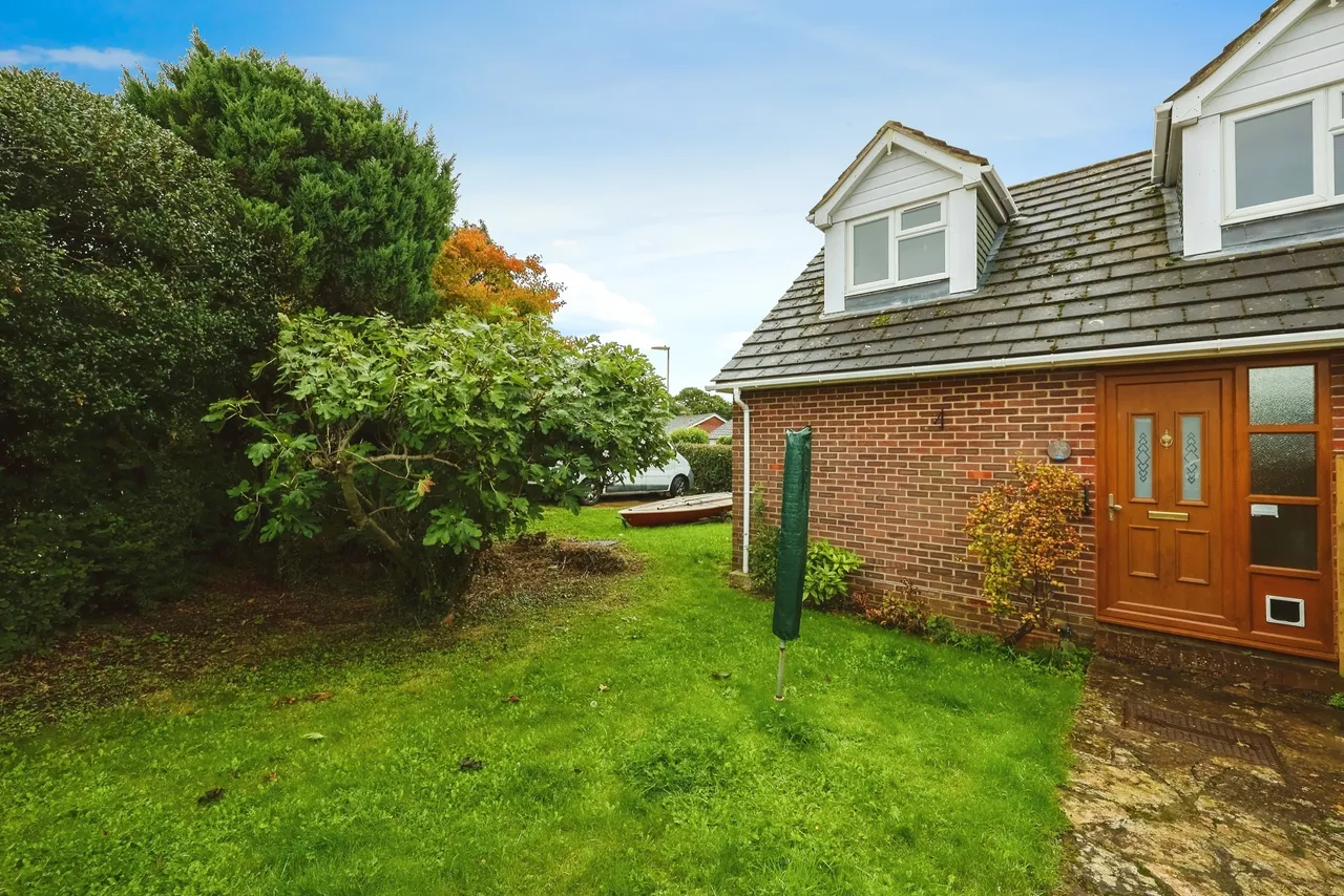 Barton Cross, Waterlooville, PO8, photo 16