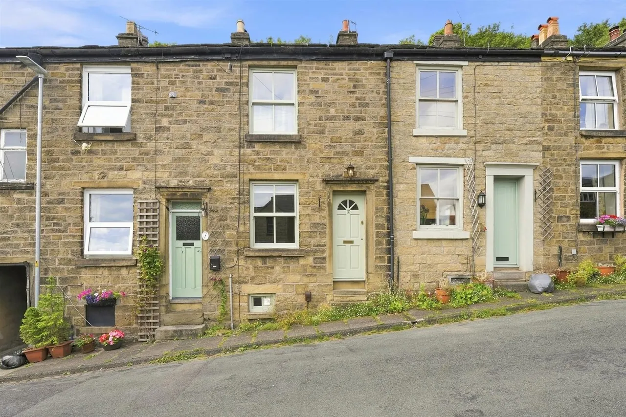 2 bed house to rent — Cocksheadhey Road, Bollington, Macclesfield