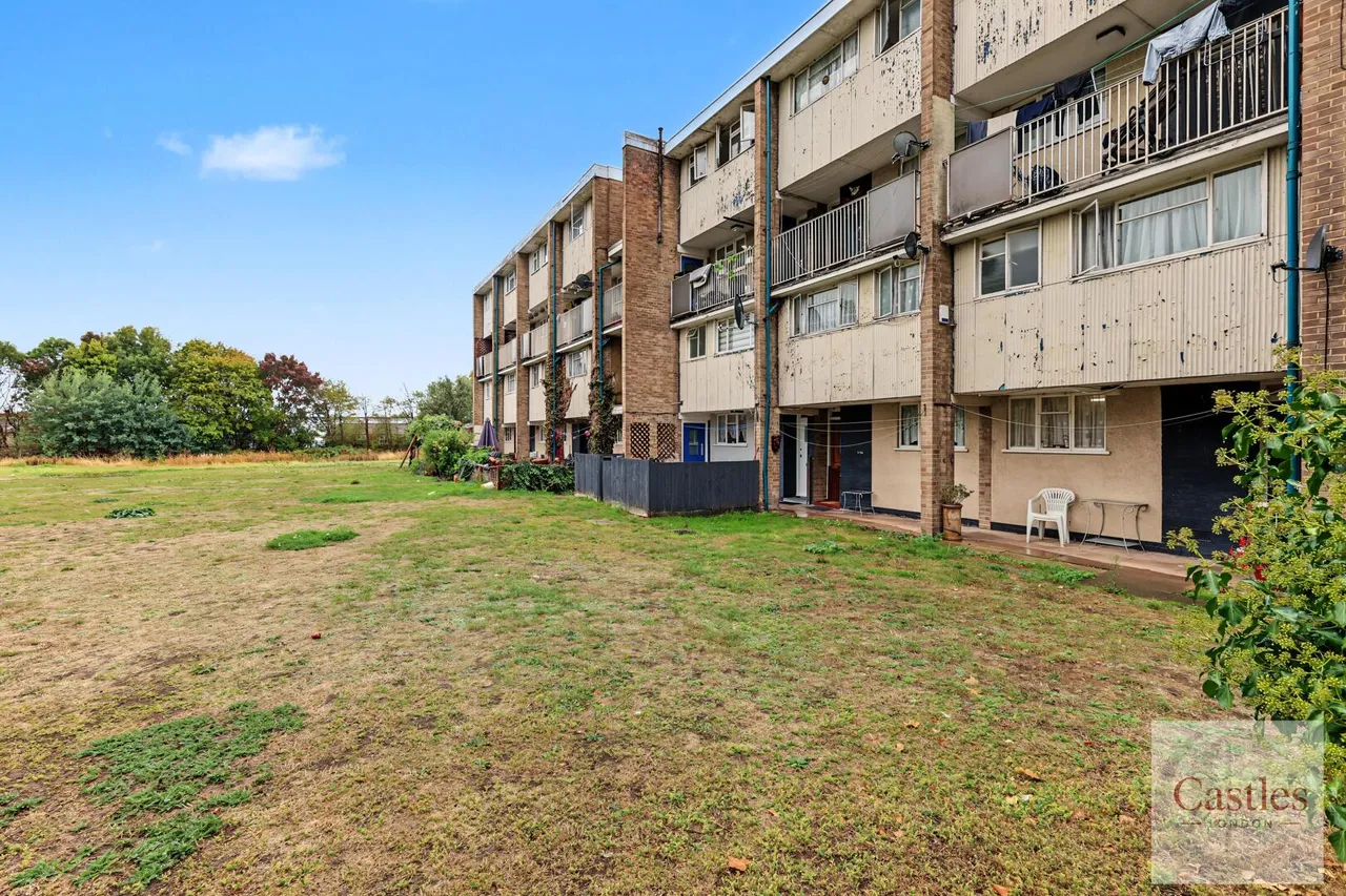 Exeter Road, Enfield, EN3, photo 19