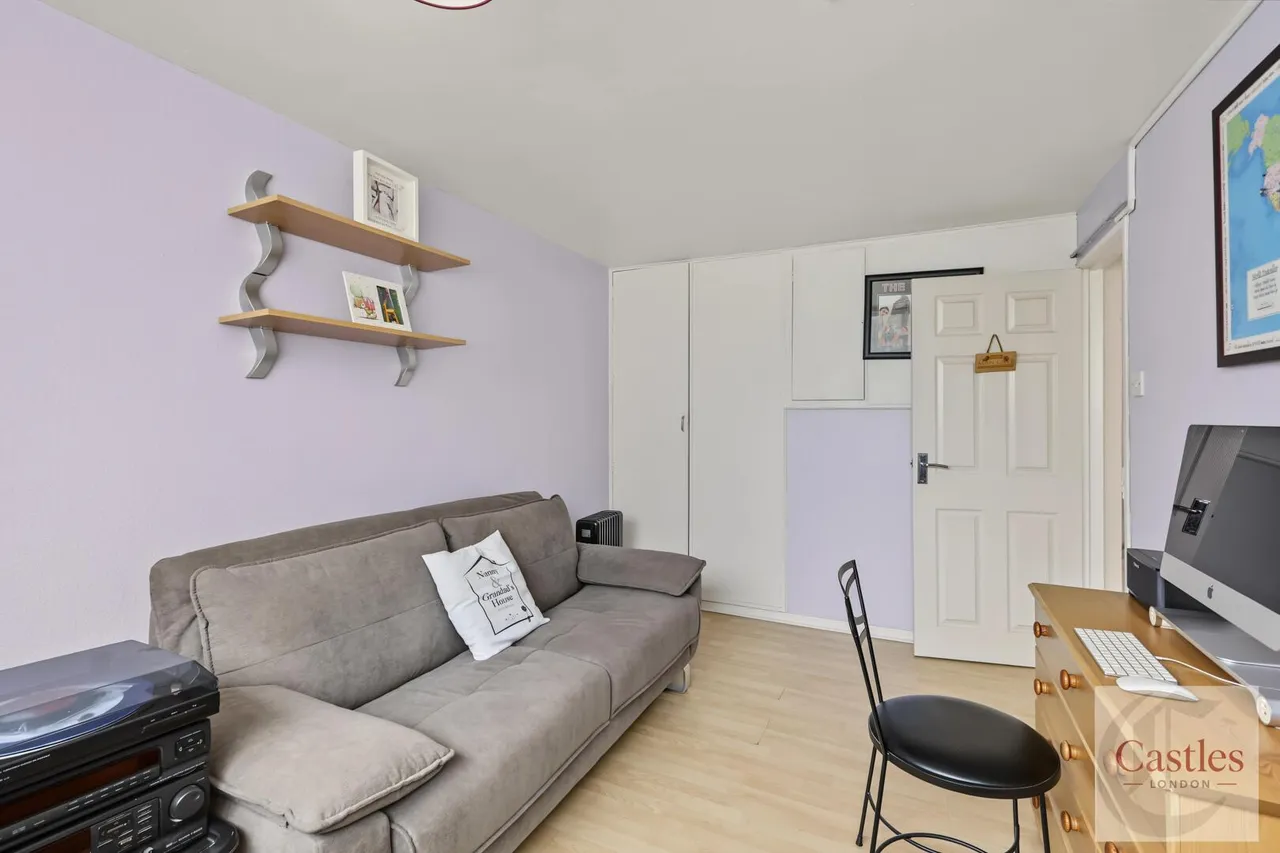 Exeter Road, Enfield, EN3, photo 12