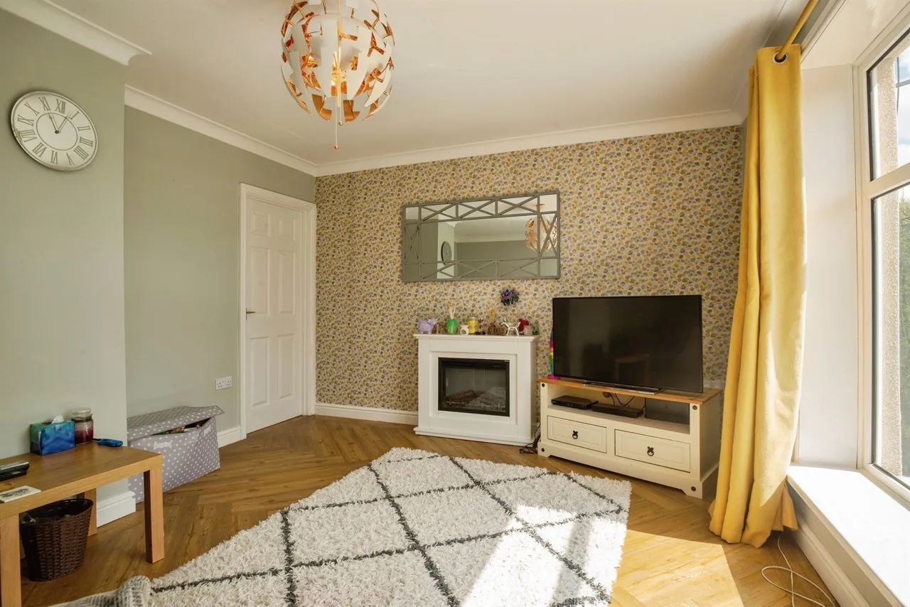 Hawthorn Road, Pontypool, NP4, photo 5