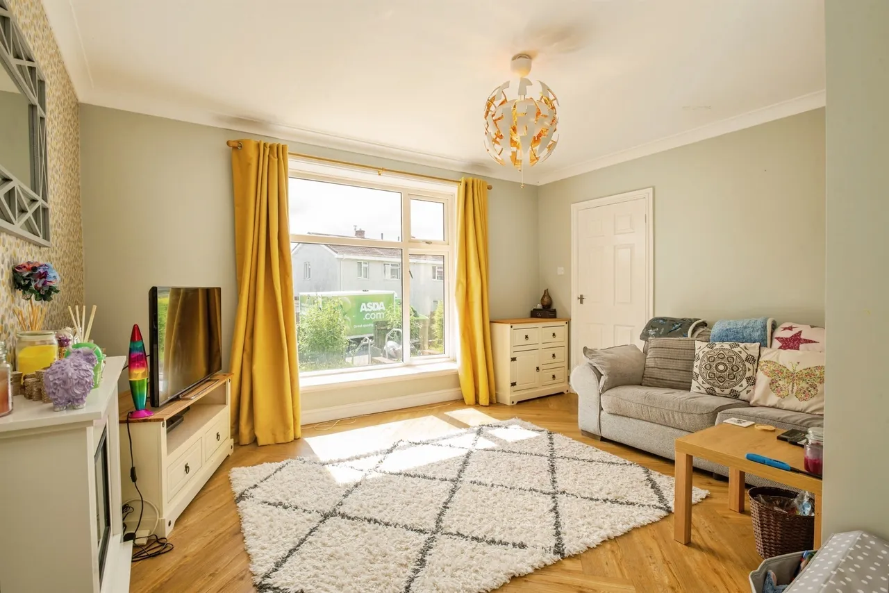 Hawthorn Road, Pontypool, NP4, photo 4