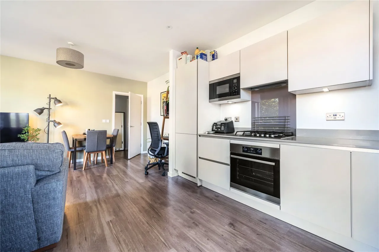 Hera Avenue, Barnet, EN5 2FQ, photo 5