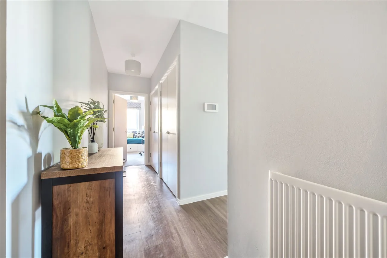 Hera Avenue, Barnet, EN5 2FQ, photo 14