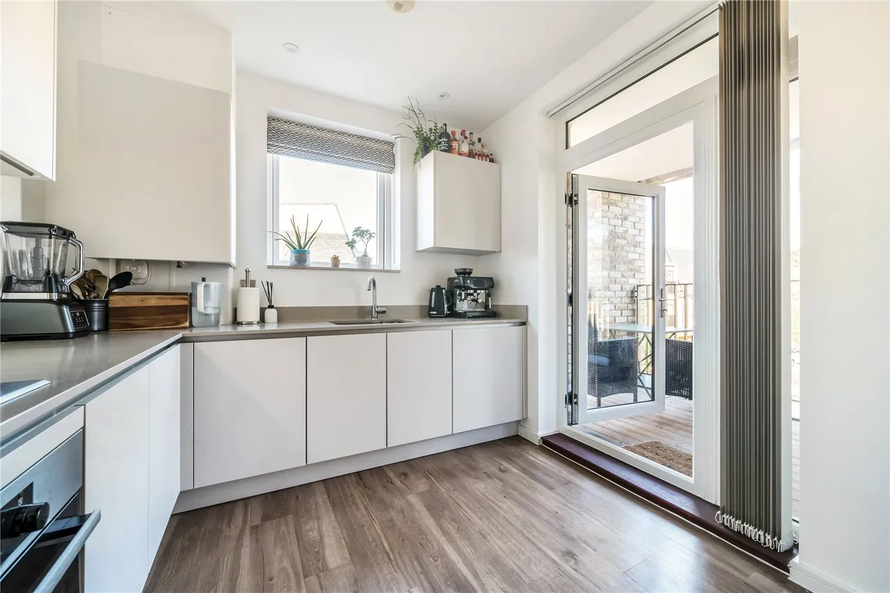 Hera Avenue, Barnet, EN5 2FQ, photo 8