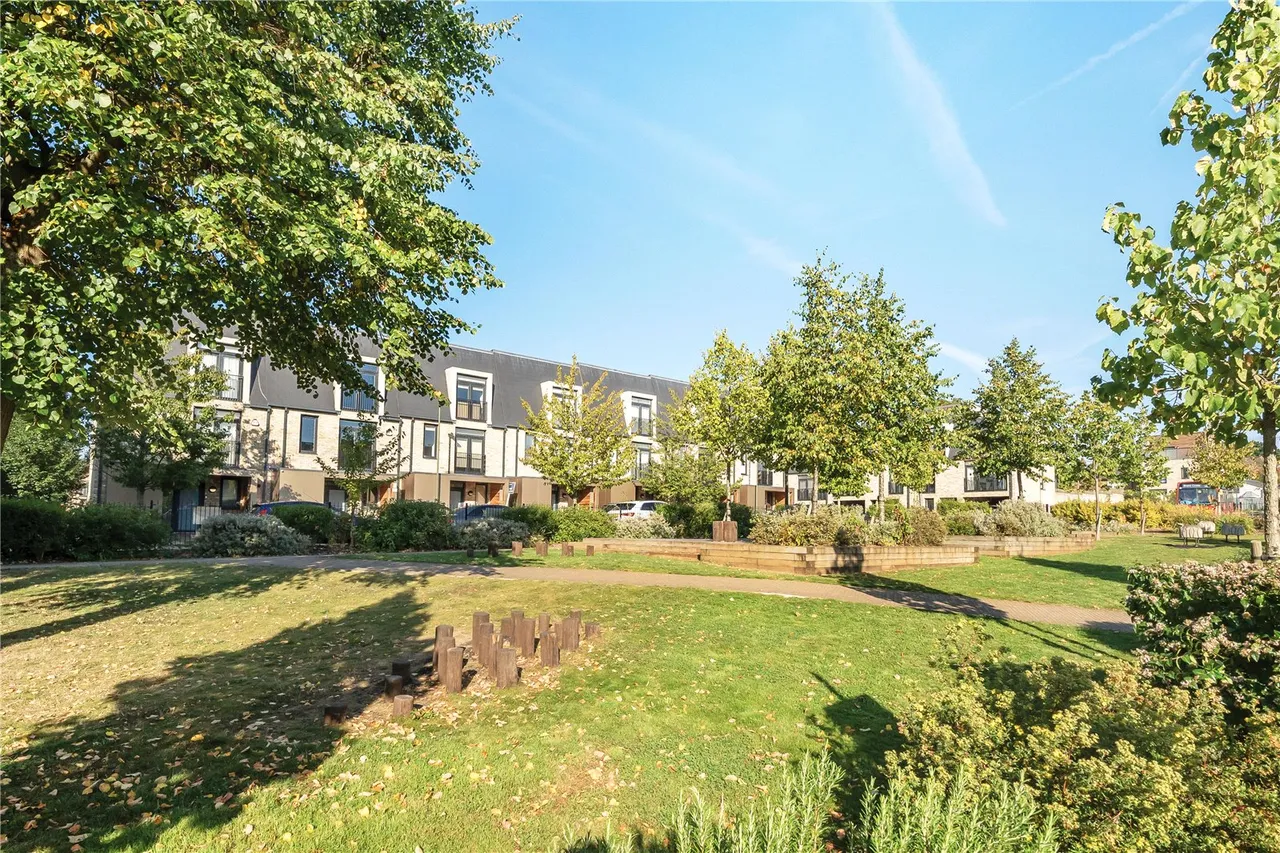 Hera Avenue, Barnet, EN5 2FQ, photo 19