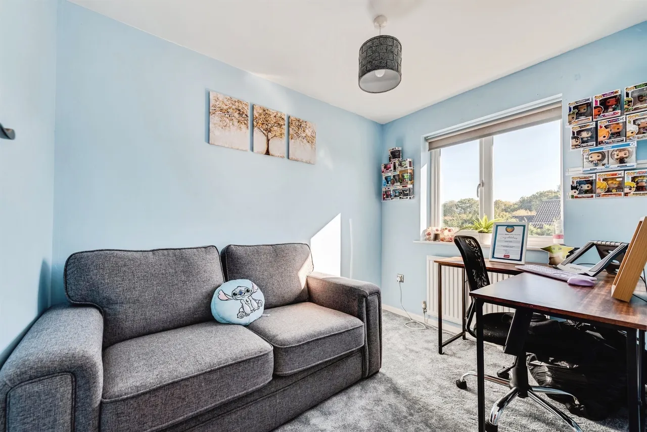Ascham Road, Grange Park, SN5, photo 6