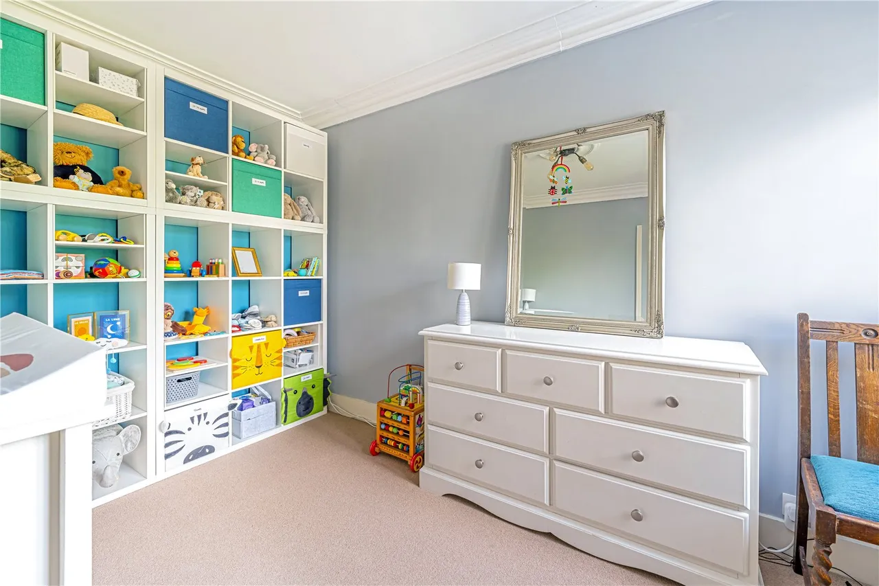 Wolsey Road, Hampton Hill, TW12 1QP, photo 9