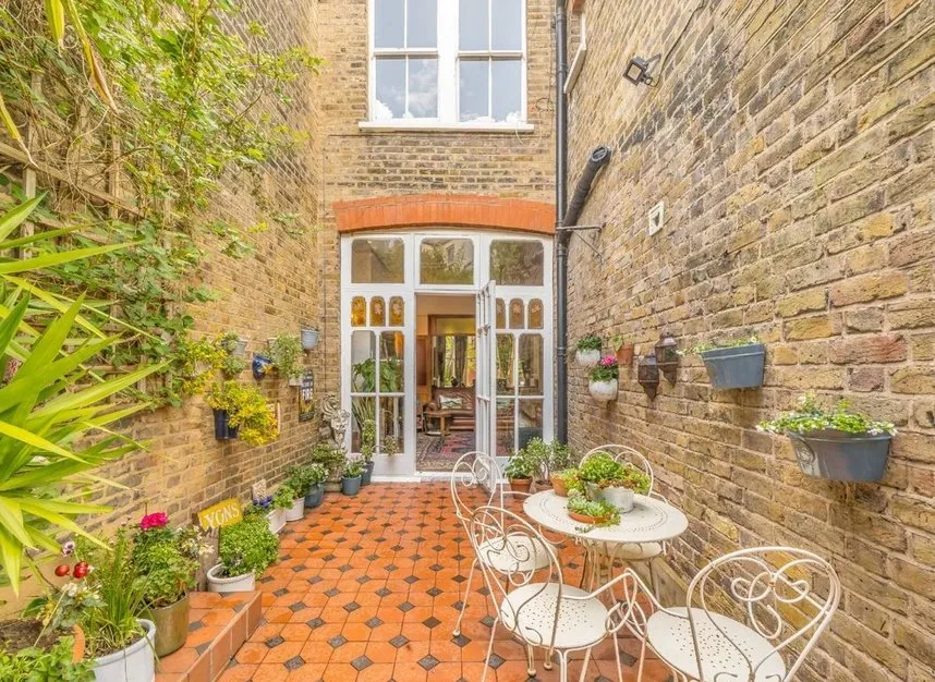 Stapleton Hall Road, Finsbury Park, N4, photo 5