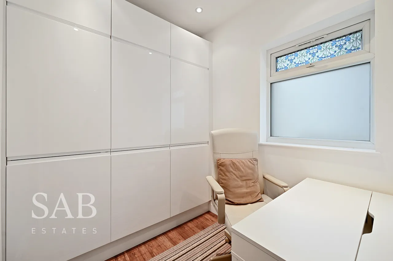 Marnham Crescent, Greenford, UB6, photo 8