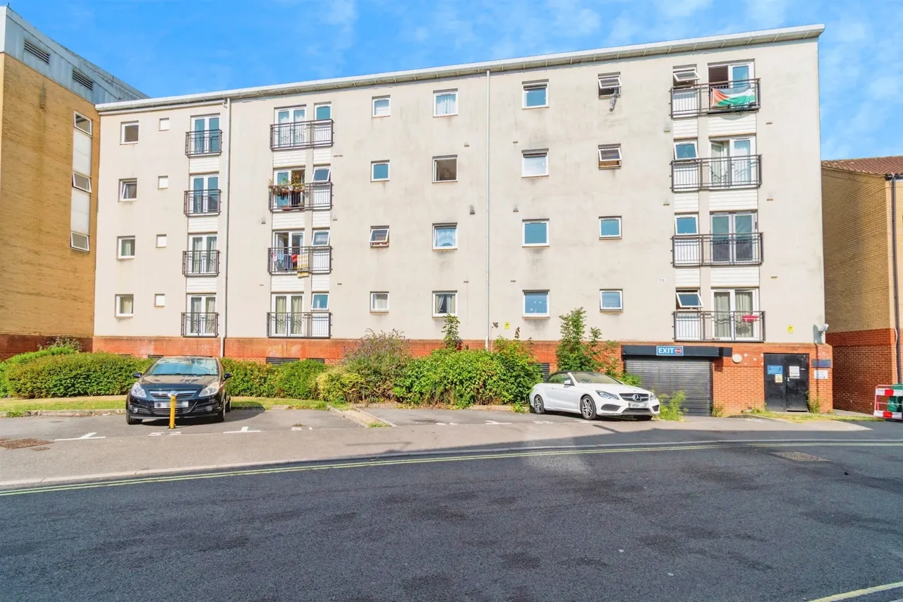 2 bed flat for sale — White Star Place, SOUTHAMPTON