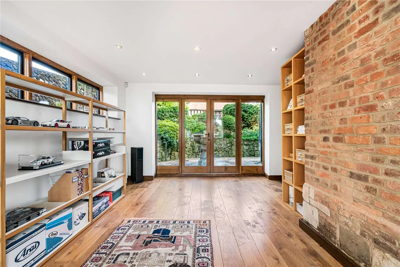 Roedean Way, Brighton, East Sussex, BN2 5RJ, photo 11