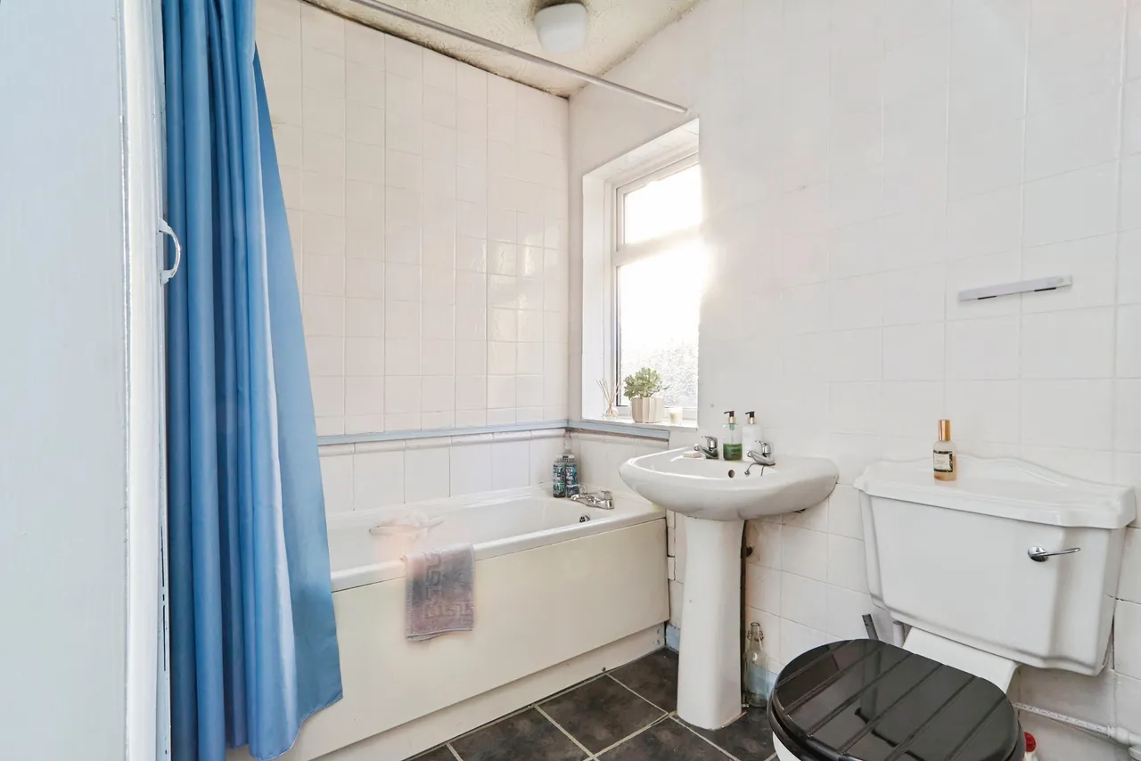 Cockshott Lane, Leeds, LS12, photo 12
