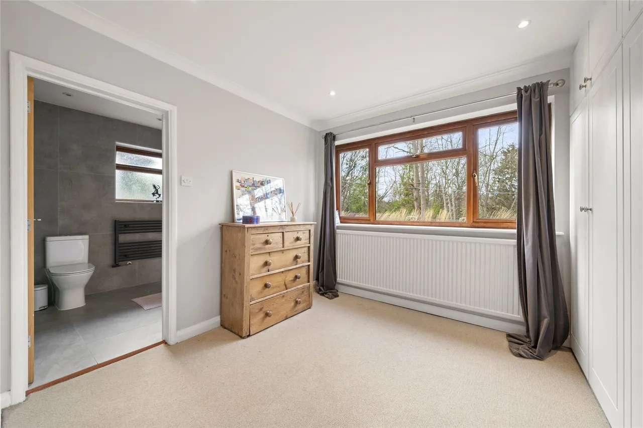 Parkside Close, East Horsley, Leatherhead, Surrey, KT24, photo 10