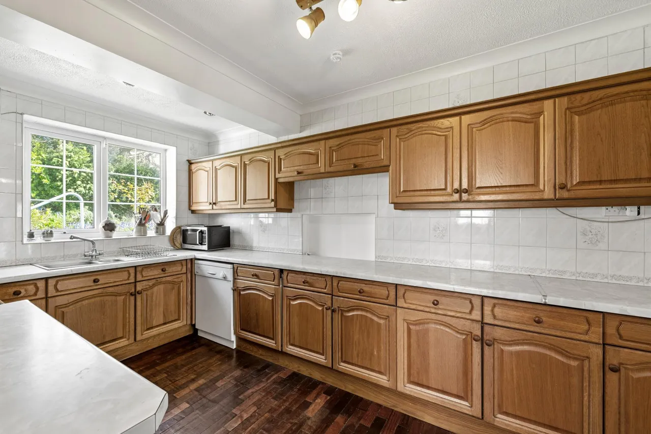 Langland Court Road, Langland, Swansea, SA3, photo 12