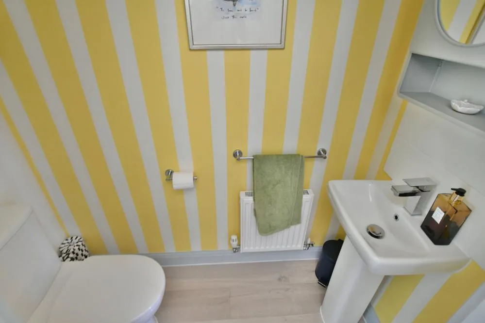 Moore Close, Wimborne, BH21, photo 8