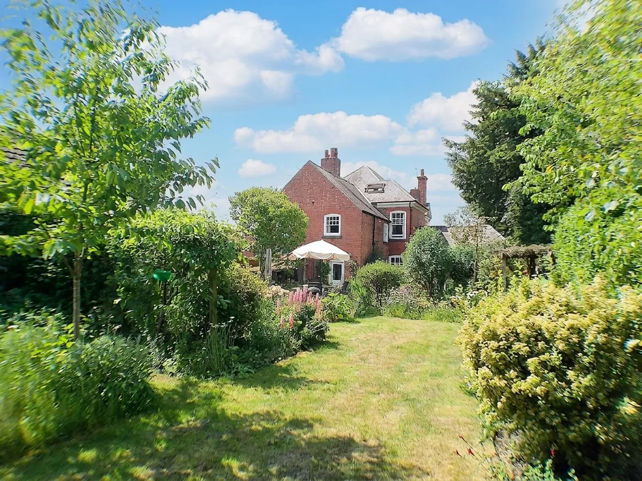 Kneeton Road, East Bridgford, NG13, photo 20