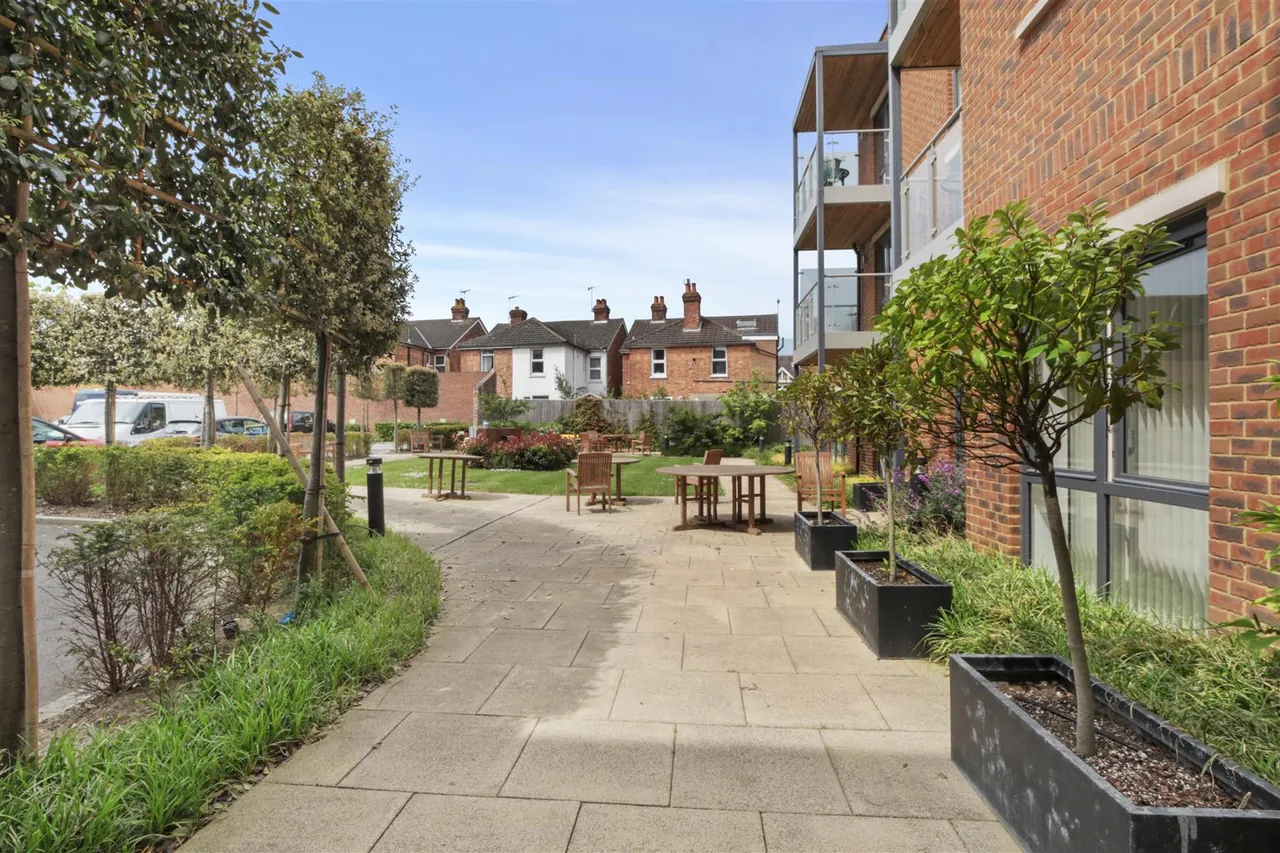 St. Johns Road, Tunbridge Wells, TN4, photo 16
