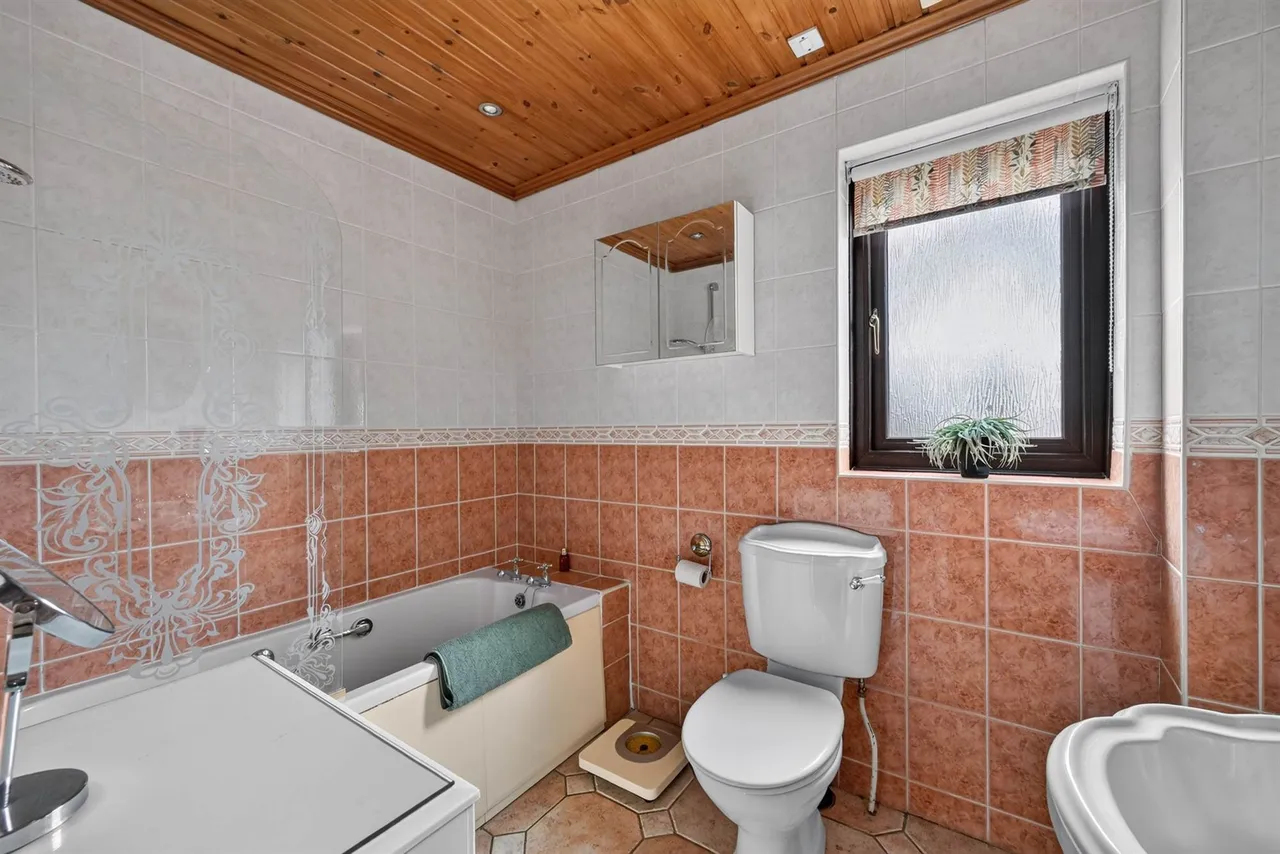 Knockbracken Manor, Belfast, BT8, photo 22