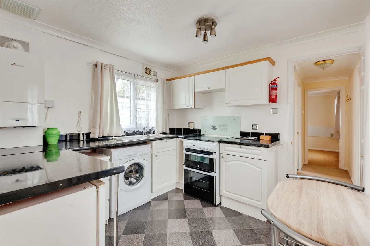 Marsh Lane, Frodsham, WA6, photo 3