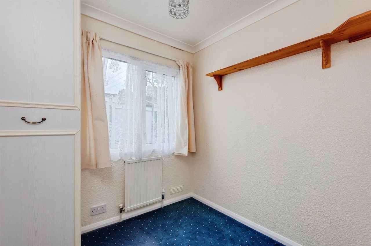 Marsh Lane, Frodsham, WA6, photo 13