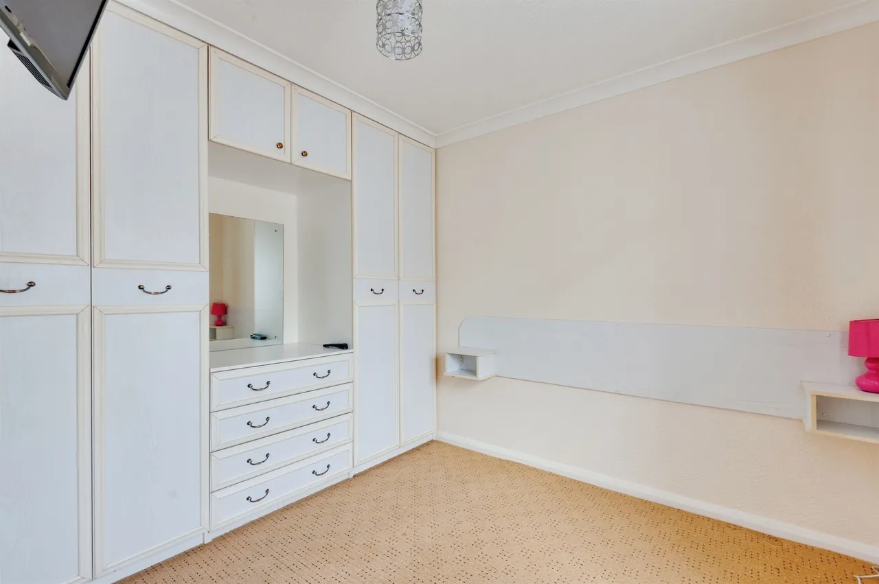 Marsh Lane, Frodsham, WA6, photo 11