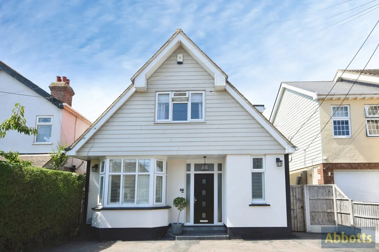 3 bed house for sale — Branch Road, Benfleet, Essex, SS7