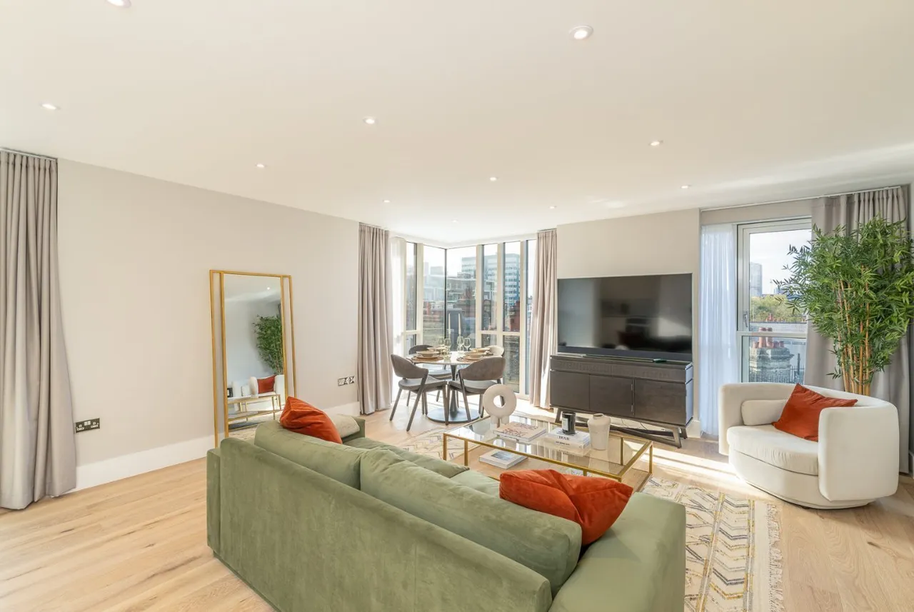2 bed property to rent — 219 Baker Street, Regent's Park, NW1 6XE