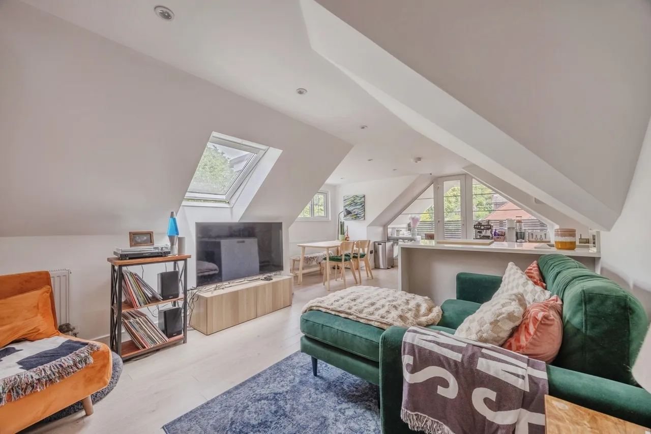 Old Lodge Lane, Purley, CR8, photo 11
