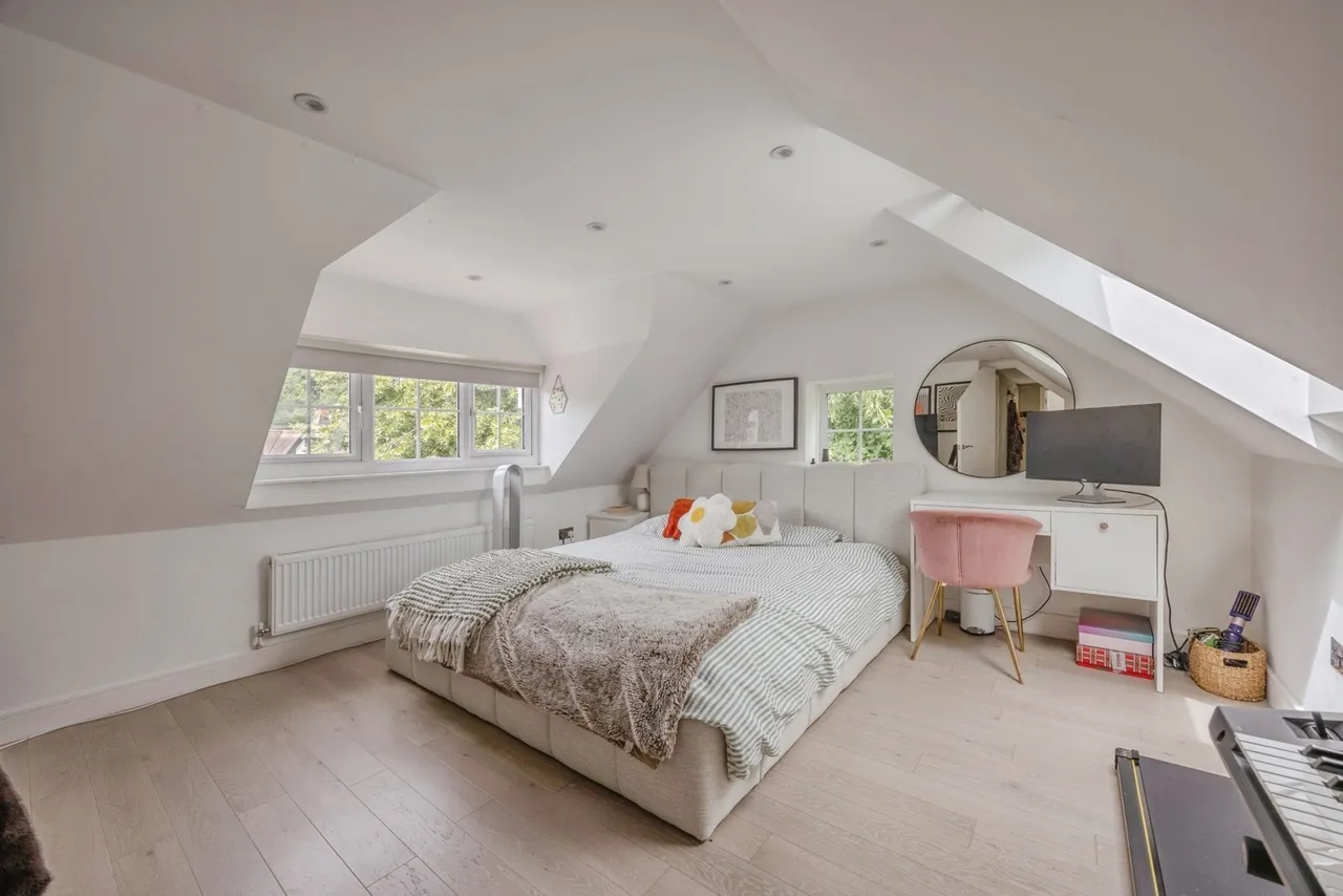 Old Lodge Lane, Purley, CR8, photo 9