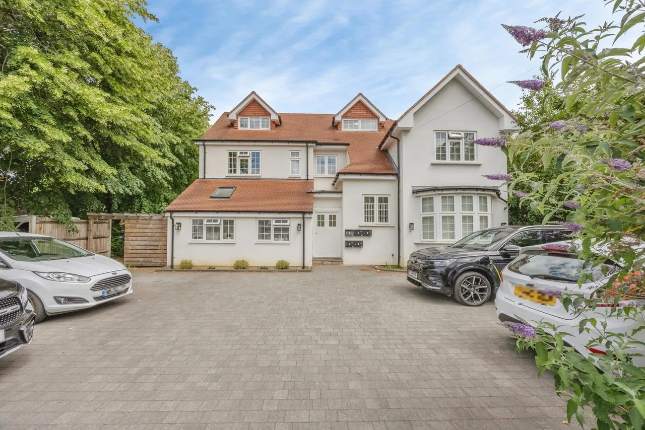Old Lodge Lane, Purley, CR8, photo 4