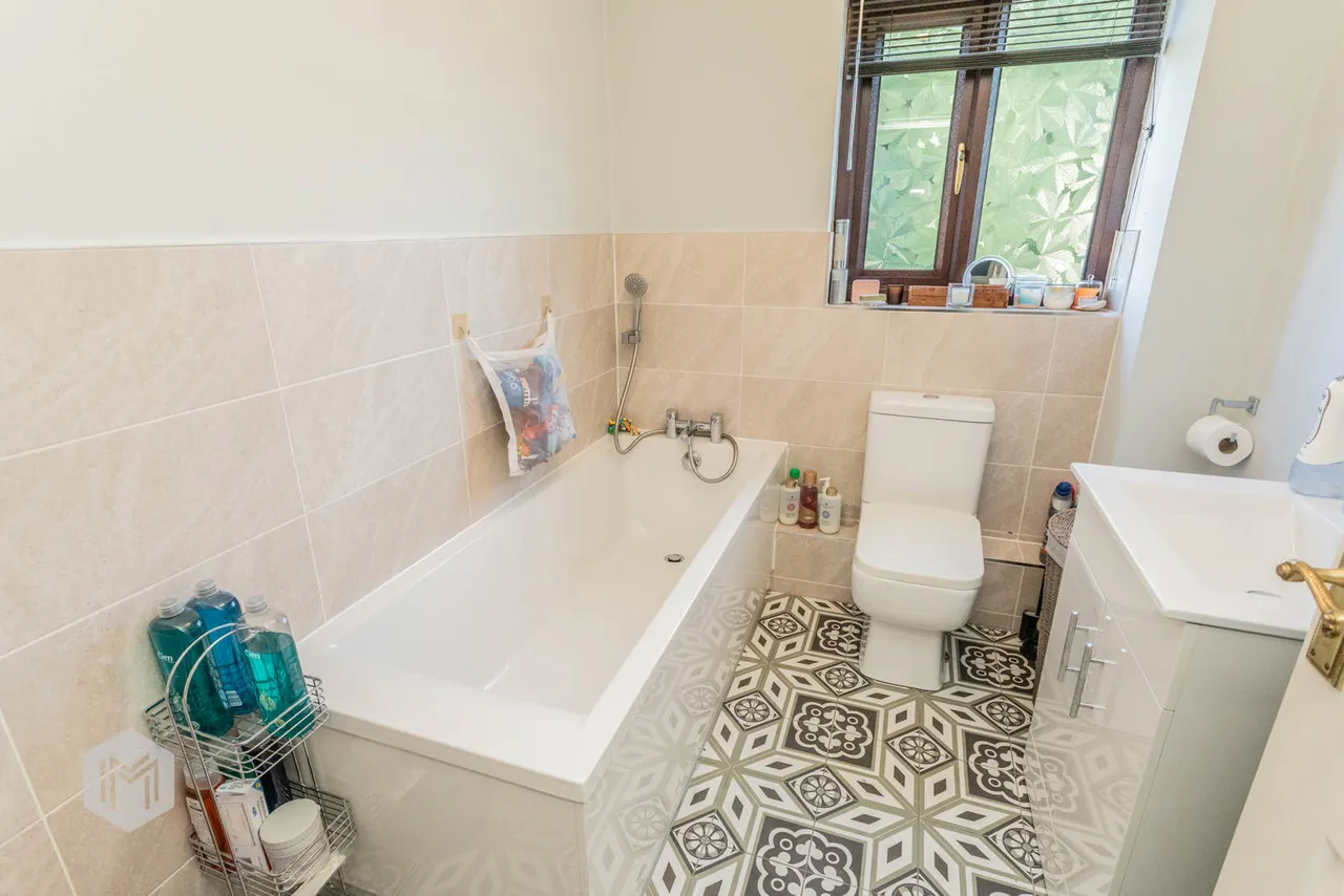 Eastmoor, Mosley Common, Worsley, Manchester, M28 1YU, photo 11