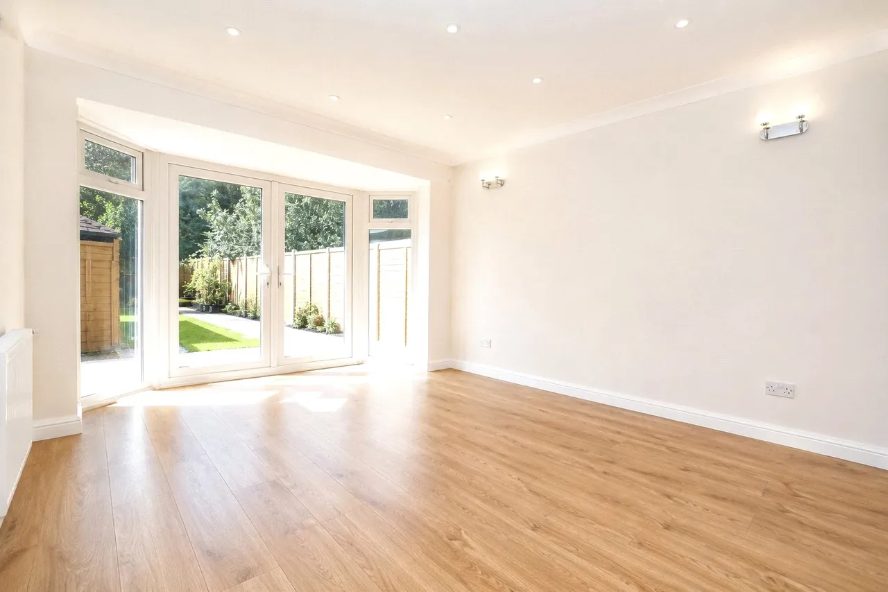 Coniston Road, Woking, GU22, photo 2