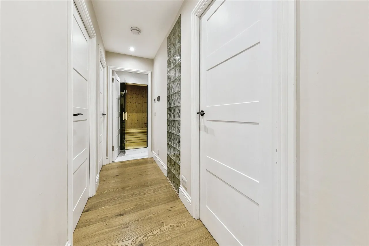 Bedwell Crescent, Stevenage, Hertfordshire, SG1, photo 7