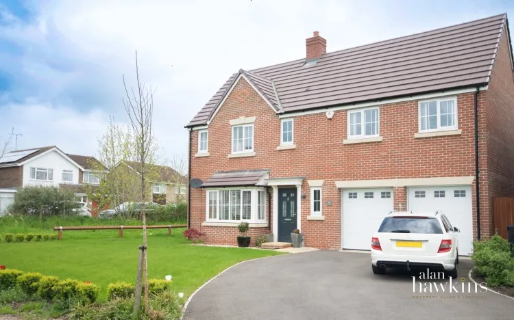 4 bed house to rent, Let, Register your interest, SN4